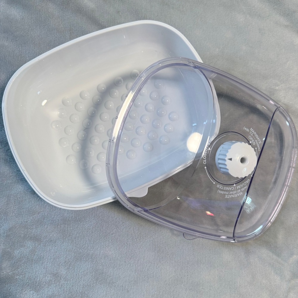 FoodSaver Quick Marinator 2.25 Qt Vacuum Sealing Container NEW
